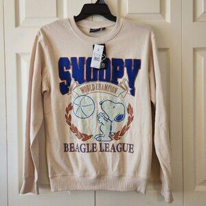 Snoopy Beagle League World Champion Beige Sweatshirt Size S Peanuts Long Sleeve